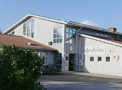 Utsidan på Bojarskolan.